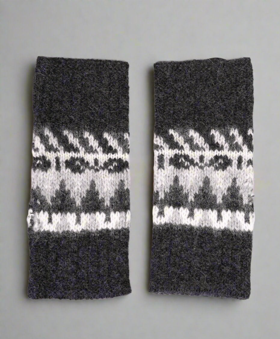 Handmade Premium Baby Alpaca Wool Fingerless Gloves – Cozy Gray & White Pattern