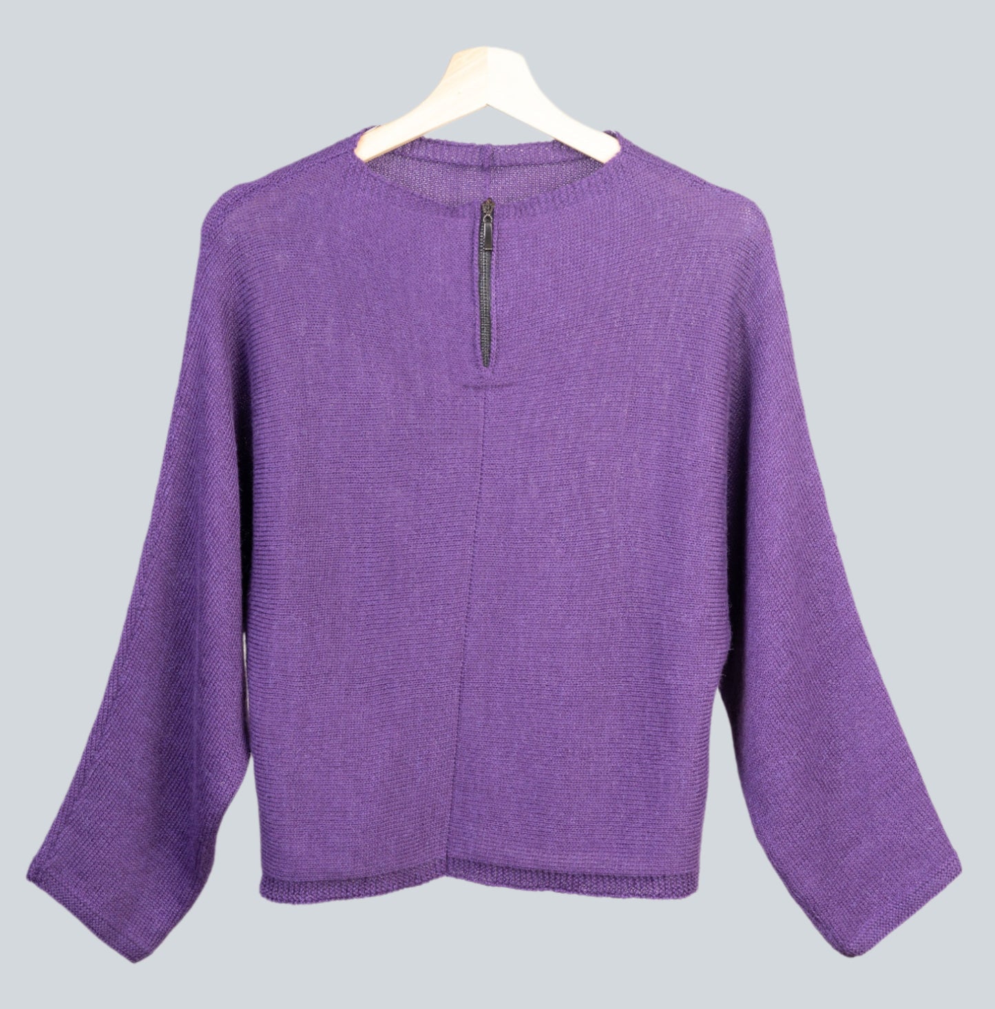 Elegant 100% Baby Alpaca Wool Cropped Sweater – Vibrant Purple